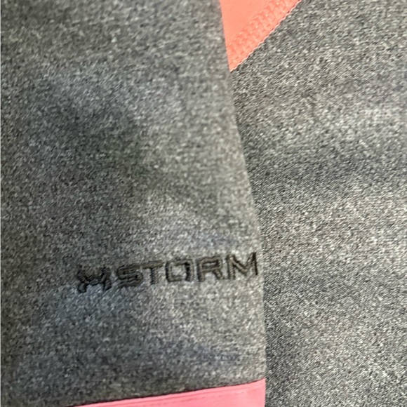 Under Armour Gray and Peach Hoodie size small - Picture 3 of 4